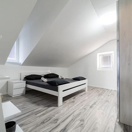 City Center Mayess Aparment Zadar Extérieur photo